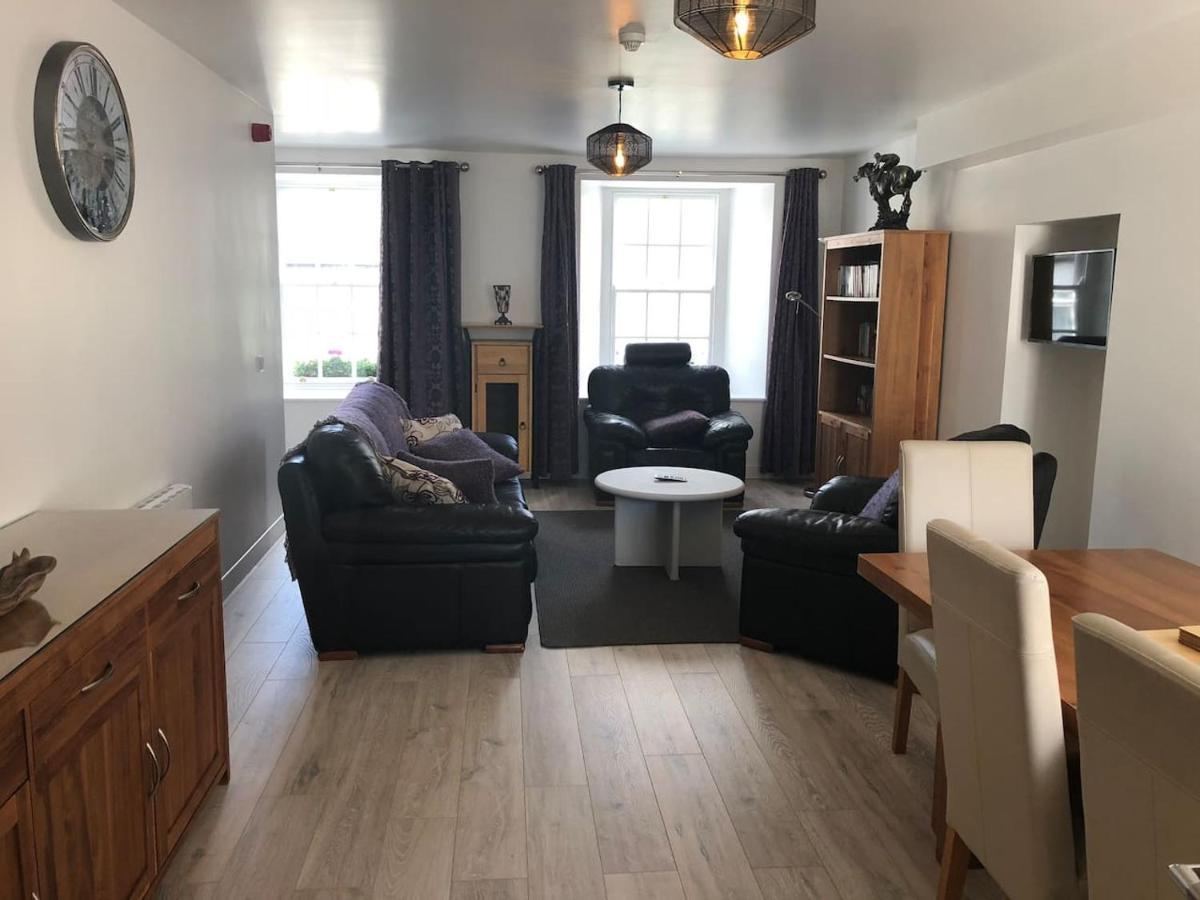 Perfect Apartment In Ideal Location Енистимон Екстериор снимка